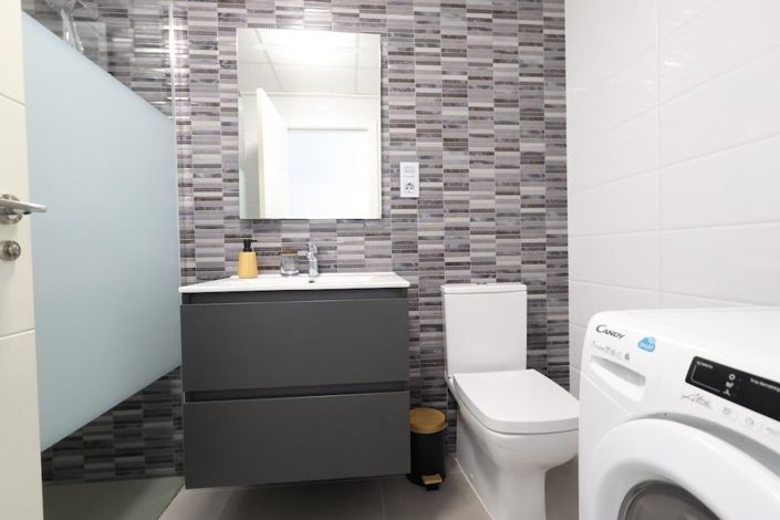 Image No.15-2 Bed Apartment for sale