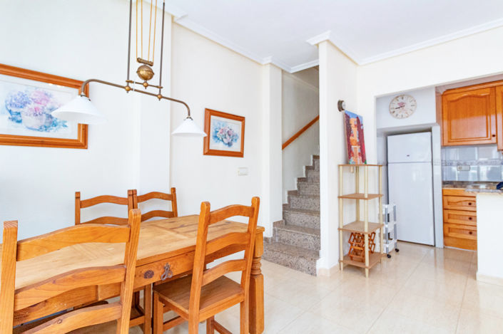 Image No.8-3 Bed Townhouse for sale