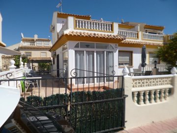 6873-semi-detached-villa-for-sale-in-playa-fl
