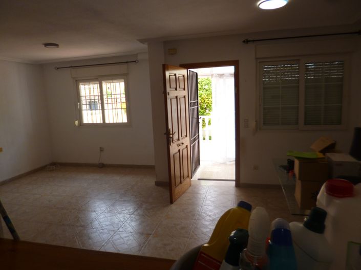 Image No.40-3 Bed Townhouse for sale