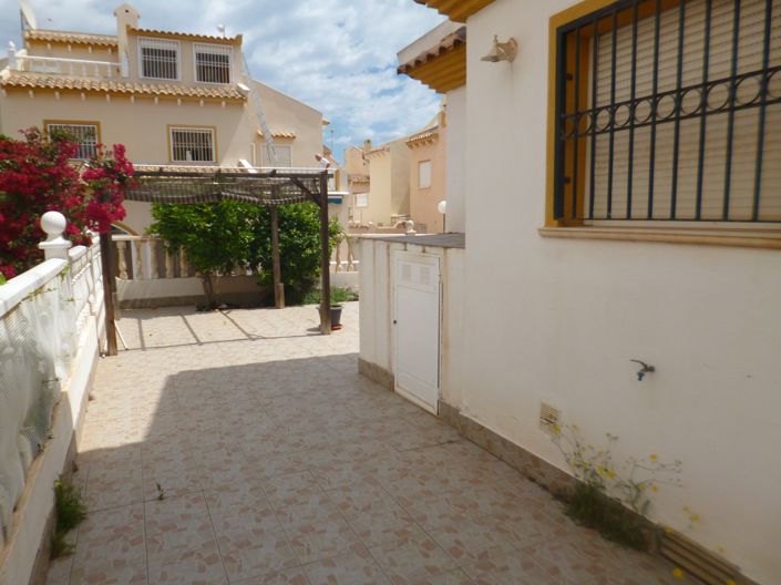 Image No.45-3 Bed Townhouse for sale