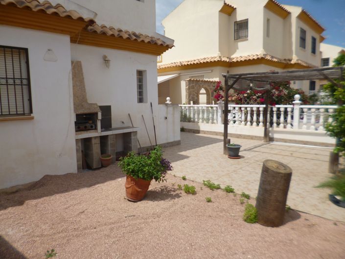 Image No.47-3 Bed Townhouse for sale