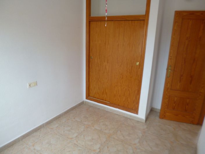 Image No.6-3 Bed Townhouse for sale
