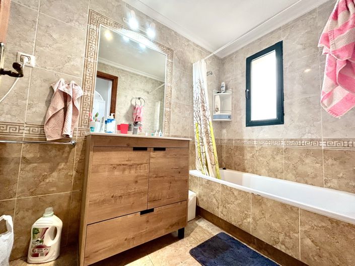 Image No.14-2 Bed Apartment for sale