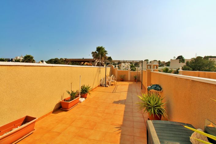 Image No.19-2 Bed Townhouse for sale