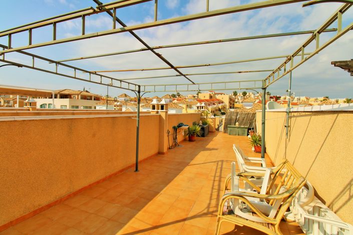 Image No.22-2 Bed Townhouse for sale