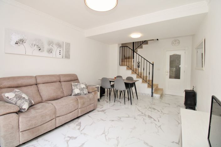 Image No.4-2 Bed Townhouse for sale