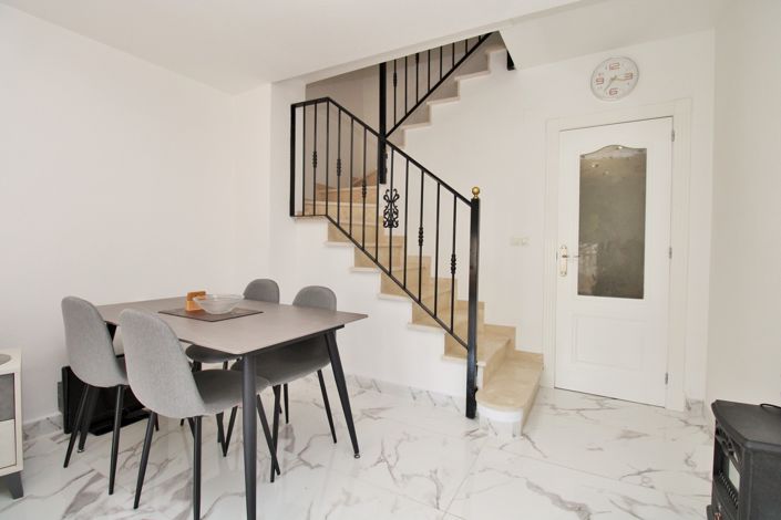 Image No.5-2 Bed Townhouse for sale