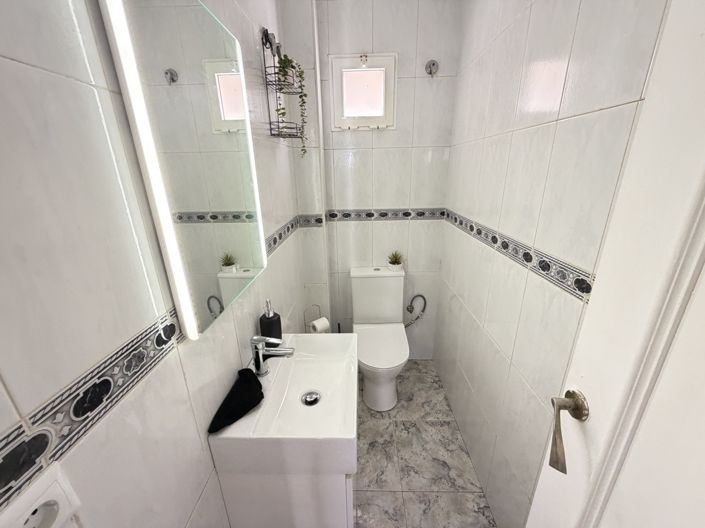 Image No.14-3 Bed Apartment for sale