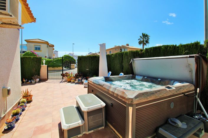 Image No.3-3 Bed Townhouse for sale