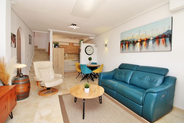 Image No.8-3 Bed Townhouse for sale