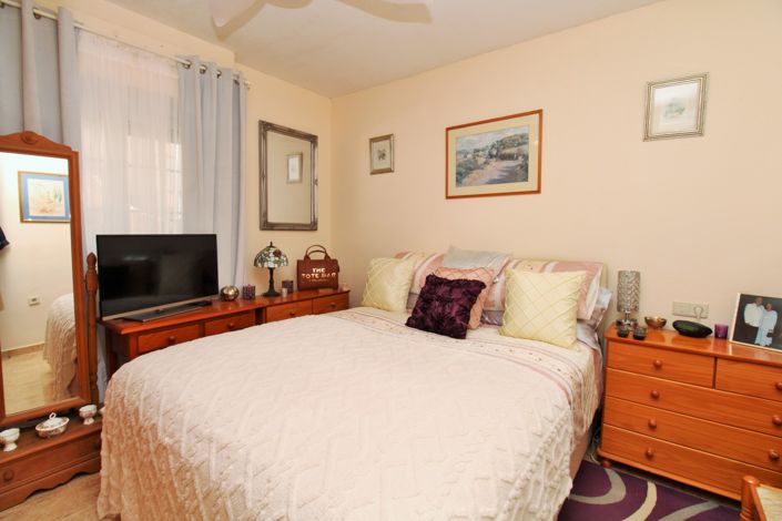 Image No.13-2 Bed Bungalow for sale