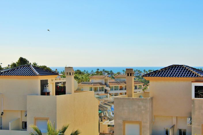 Image No.20-2 Bed Bungalow for sale