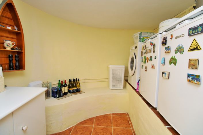 Image No.26-2 Bed Bungalow for sale