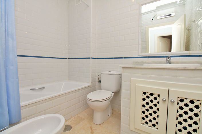 Image No.15-2 Bed Apartment for sale