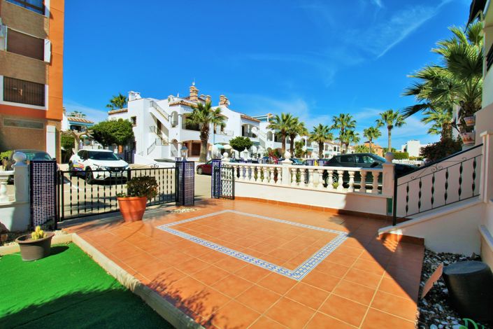 Image No.17-2 Bed Apartment for sale