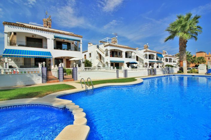 Image No.20-2 Bed Apartment for sale