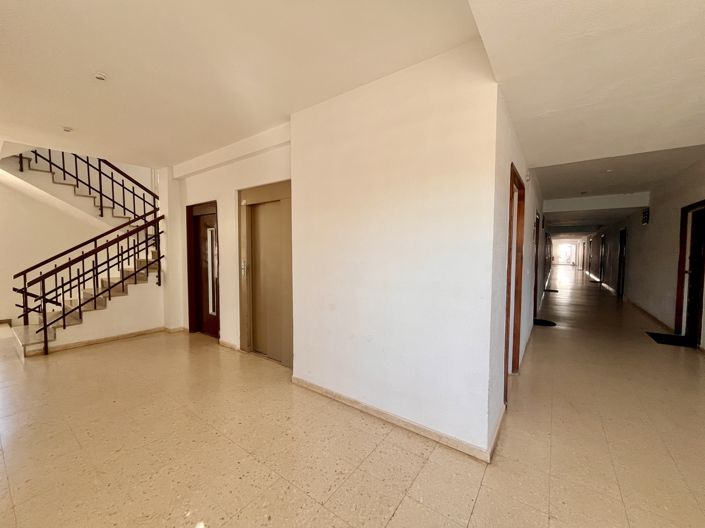 Image No.24-1 Bed Apartment for sale