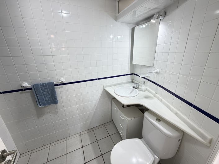 Image No.23-2 Bed Apartment for sale