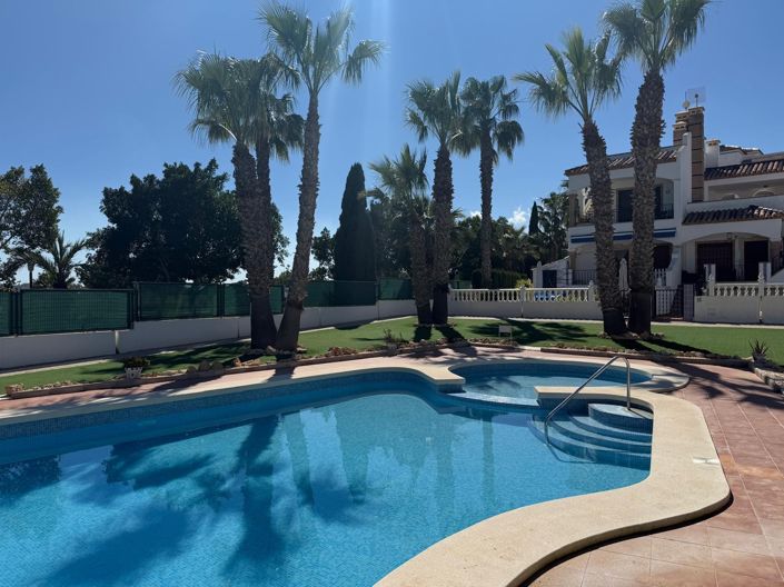 Image No.23-3 Bed Bungalow for sale