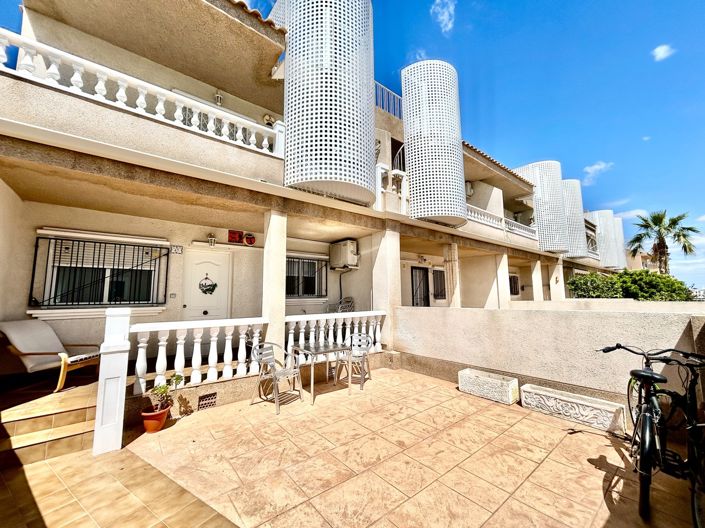 Image No.31-2 Bed Apartment for sale