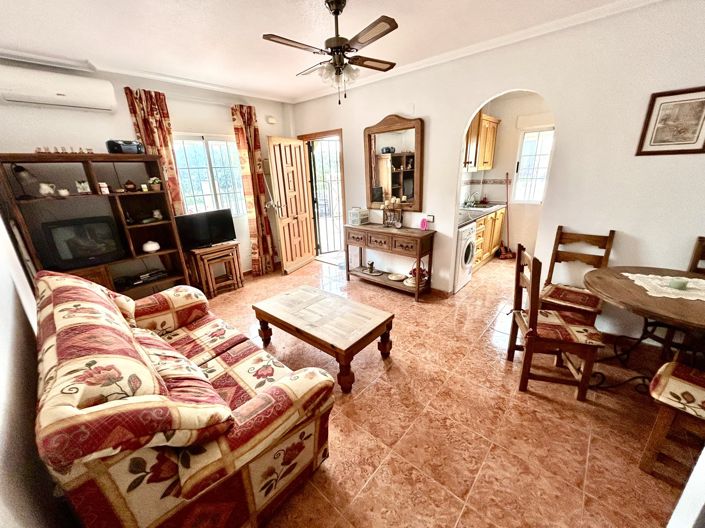 Image No.11-3 Bed Townhouse for sale