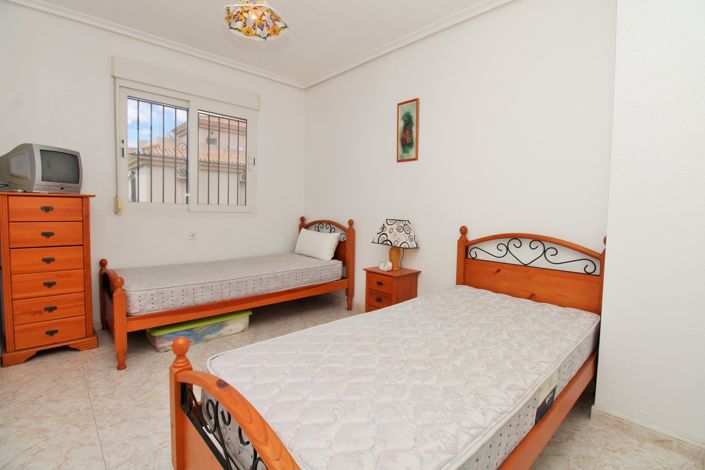 Image No.22-3 Bed Townhouse for sale