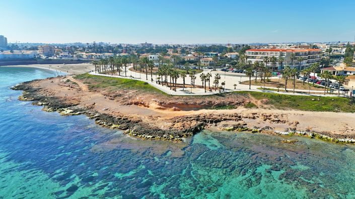 Image No.31-3 Bed Townhouse for sale