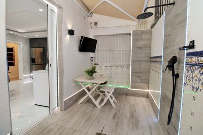 o1jm8le8h6nmpg4l19n472j20529