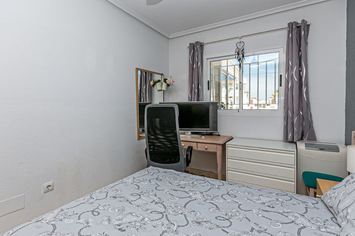 Image No.21-3 Bed Apartment for sale