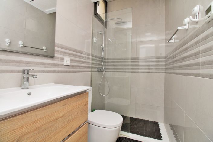 Image No.12-3 Bed Villa for sale