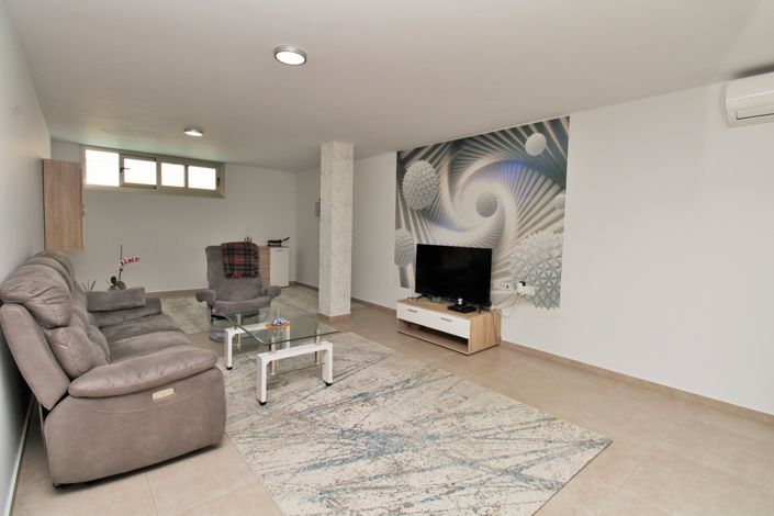 Image No.23-3 Bed Villa for sale