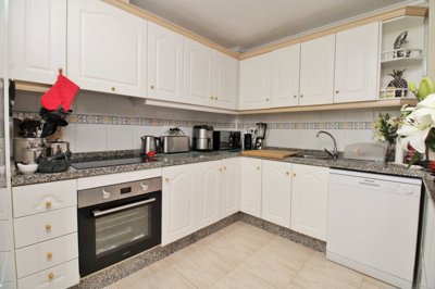 o1jmlcd31fg1qe241mpt2fq1hmo2b