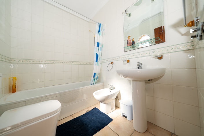 Image No.18-3 Bed Villa for sale