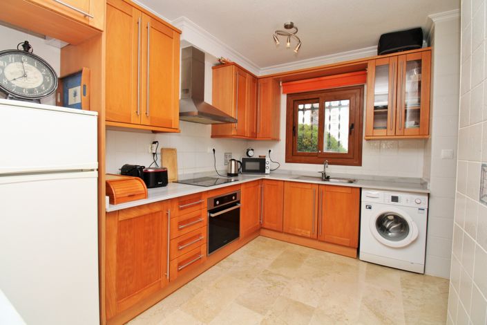 Image No.10-2 Bed Townhouse for sale