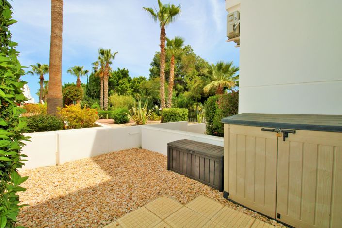 Image No.13-2 Bed Townhouse for sale