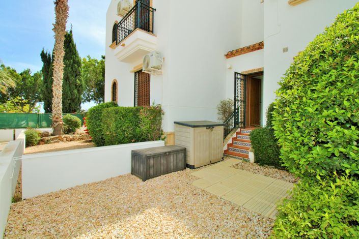 Image No.14-2 Bed Townhouse for sale