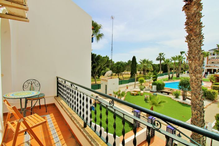 Image No.16-2 Bed Townhouse for sale