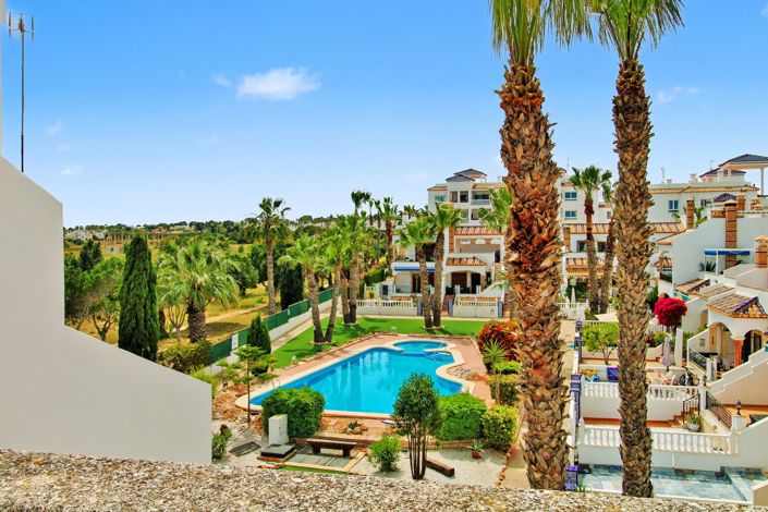 Image No.22-2 Bed Townhouse for sale