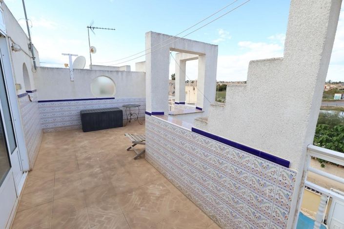 Image No.18-3 Bed Townhouse for sale