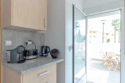 o1jmsii2jae2b27u1hn2q7c13it3k