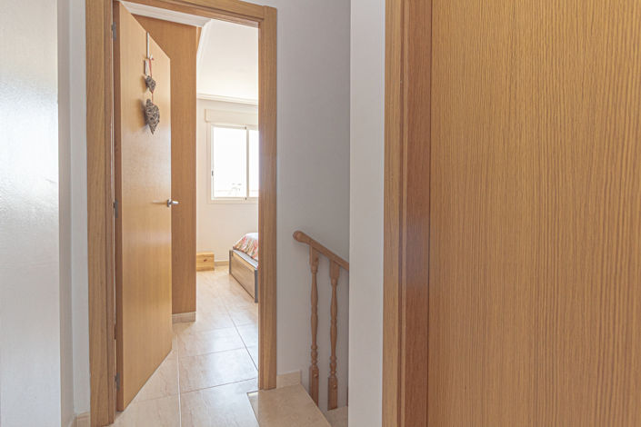 Image No.16-2 Bed Townhouse for sale