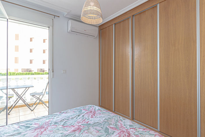 Image No.24-2 Bed Townhouse for sale