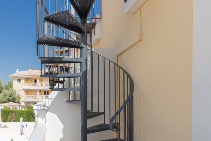 Image No.28-2 Bed Townhouse for sale