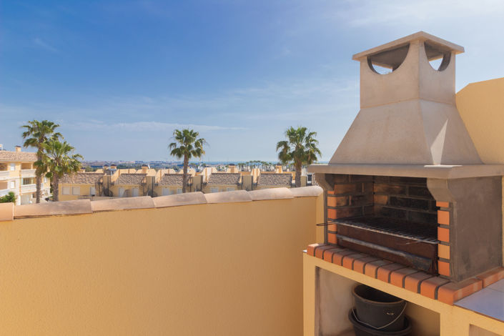 Image No.31-2 Bed Townhouse for sale