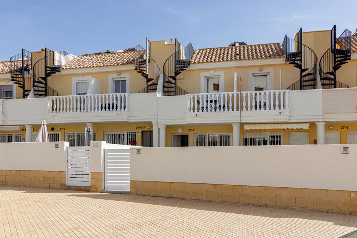Image No.43-2 Bed Townhouse for sale