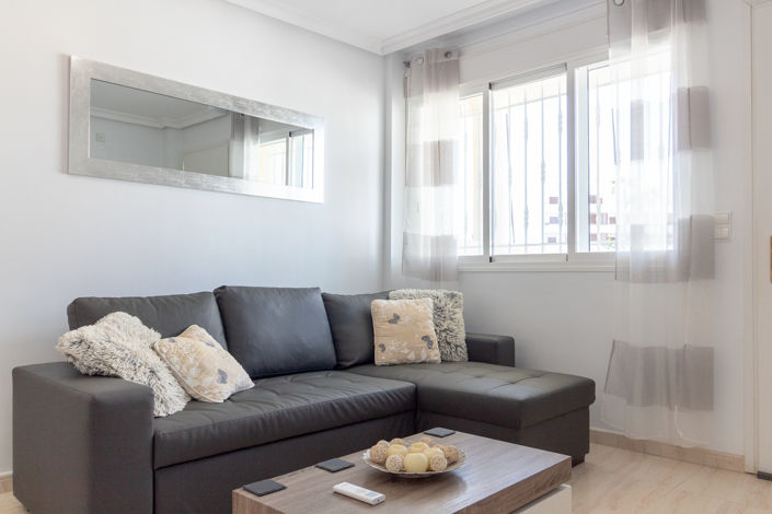 Image No.6-2 Bed Townhouse for sale