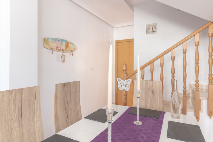 Image No.9-2 Bed Townhouse for sale