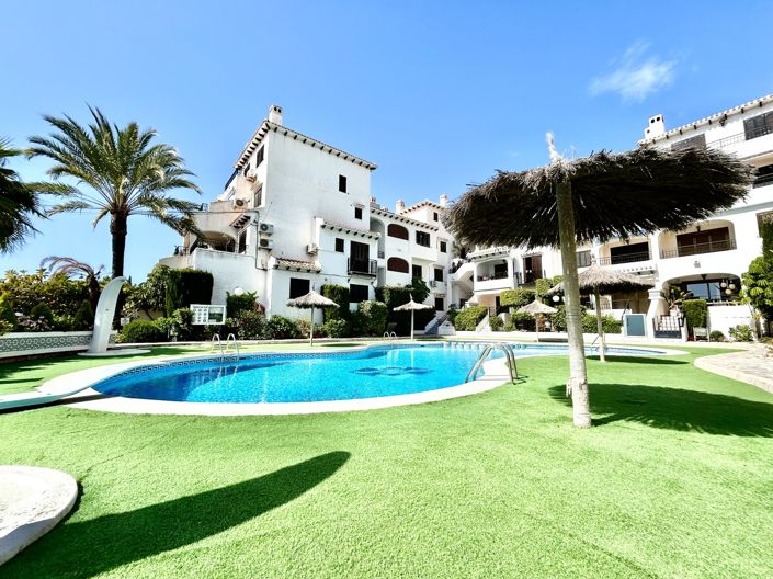 Image No.20-2 Bed Apartment for sale