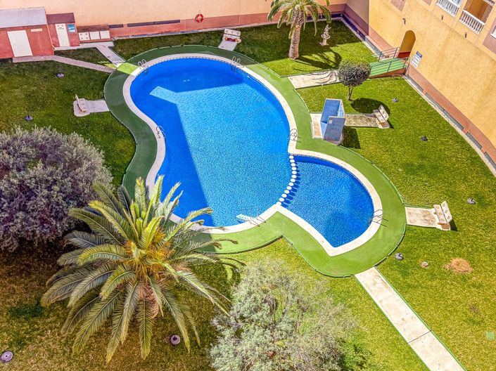 Image No.3-Appartement de 2 chambres à vendre à Torrevieja